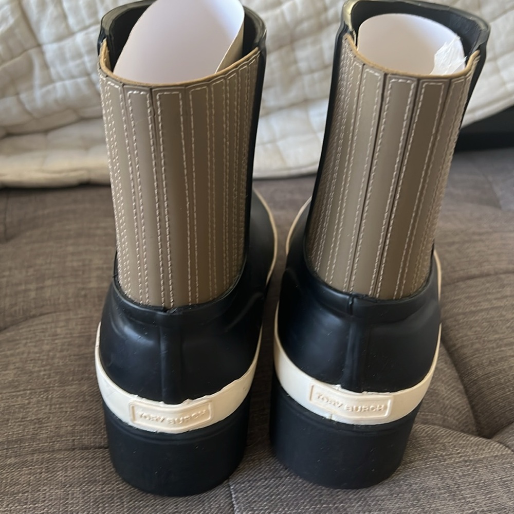 Tory Burch Boot - Picture 4 of 12